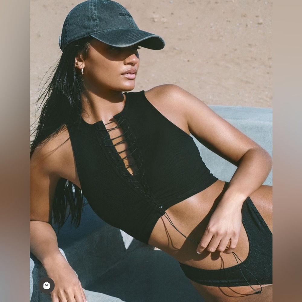 SOLD OUT JOAH BROWN RIBBED LACE UP ADJUSTABLE CROP MILEY CYRUS HAILEY BIEBER
